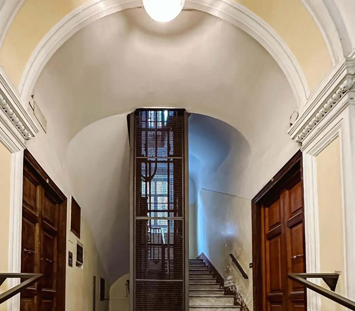 Rome In Love B&B - Termini Train Station 0*,  Italien
