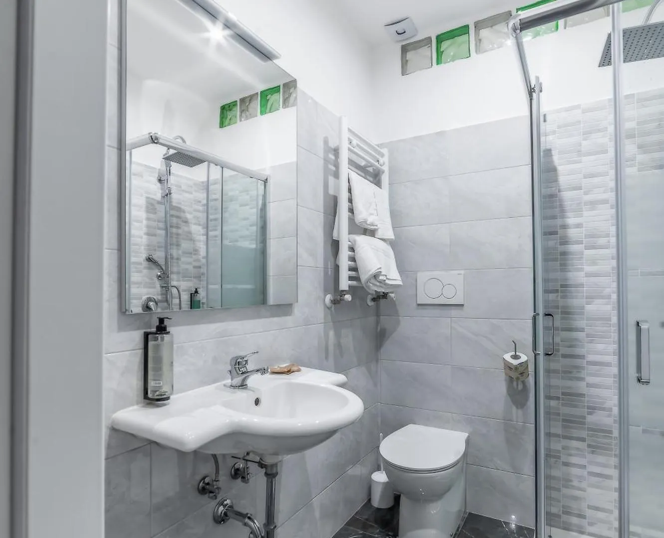 Gasthof Rome In Love B&B - Termini Train Station